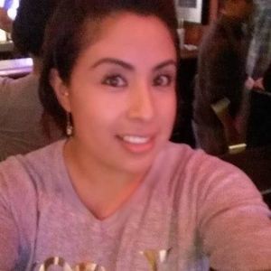 Meet your Posher, Noemi